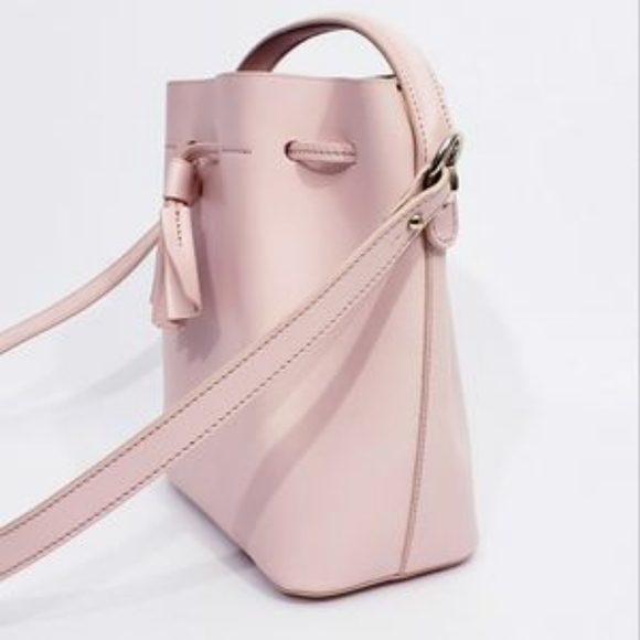 Authentic Celine Karin Calf Leather Drawstring Bucket Bag - Picture 4 of 12